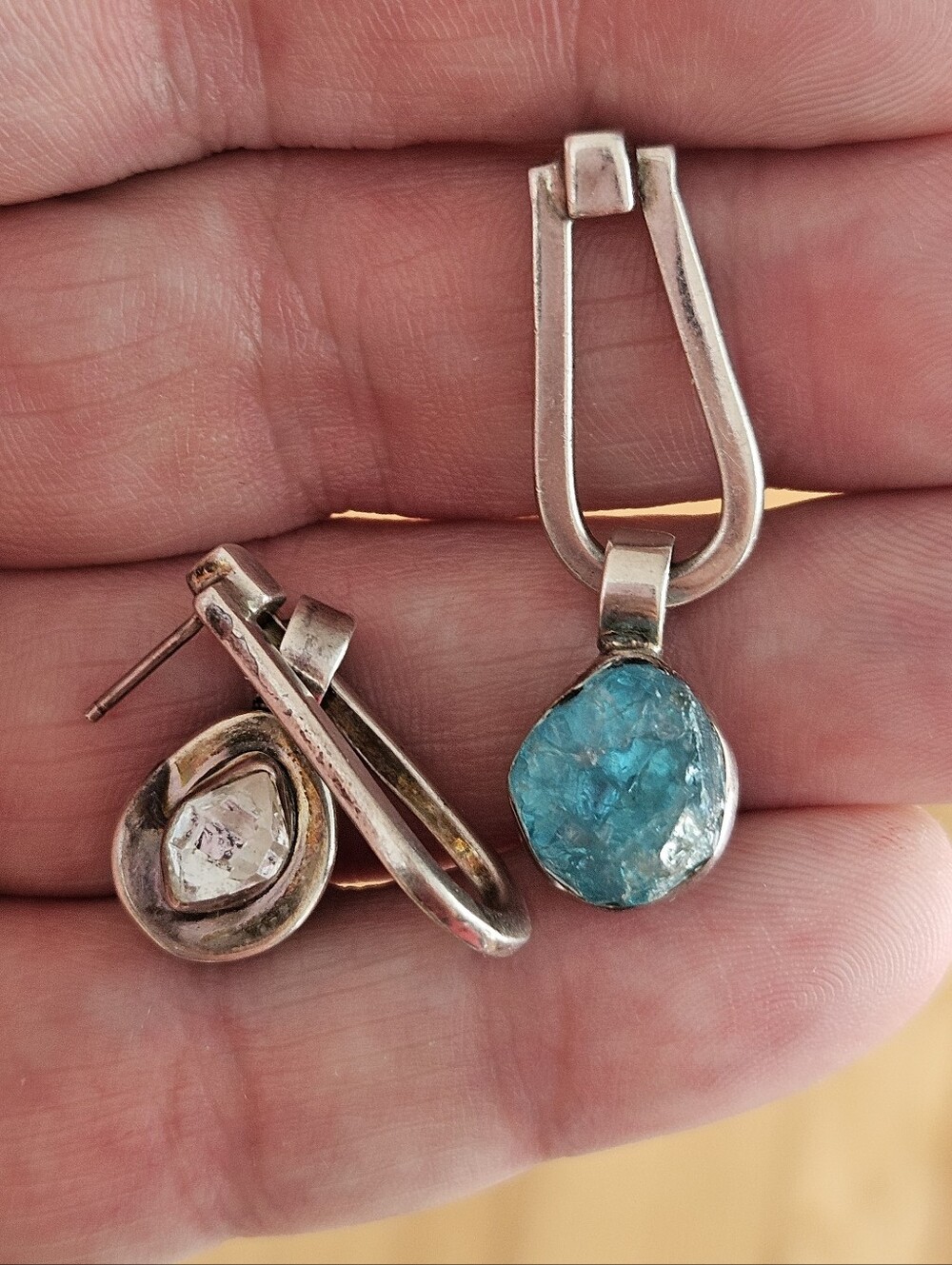 Lily Barrack Sterling Silver Blue Rough Aquamarine Reversible Drop Earrings - Picture 4 of 4